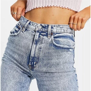 Abercrombie & Fitch Light Wash Straight Leg Jeans